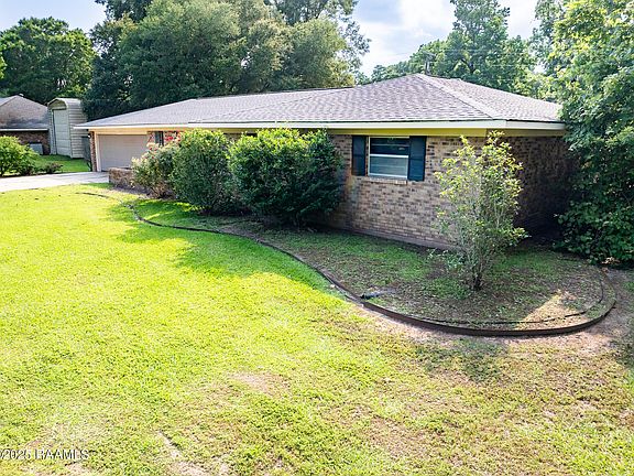 2nd image of 387 Scenic Dr
