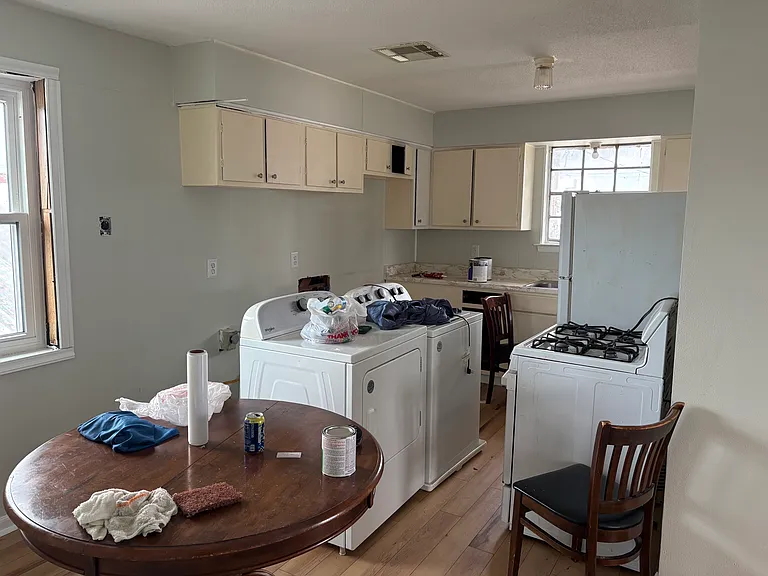 100 Plaquemine St #B — Photo 2