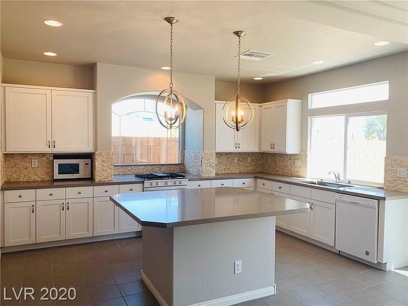 5th image of 10114 Arbor Brook Ct