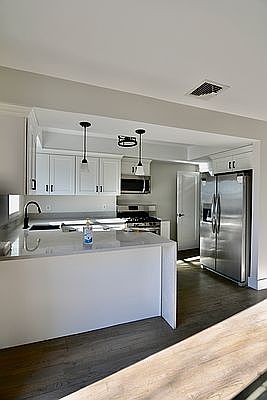 4th image of 218-28 119th Ave #1