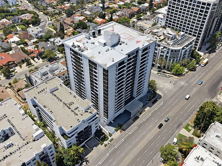 10660 Wilshire Blvd #805 — Photo 69