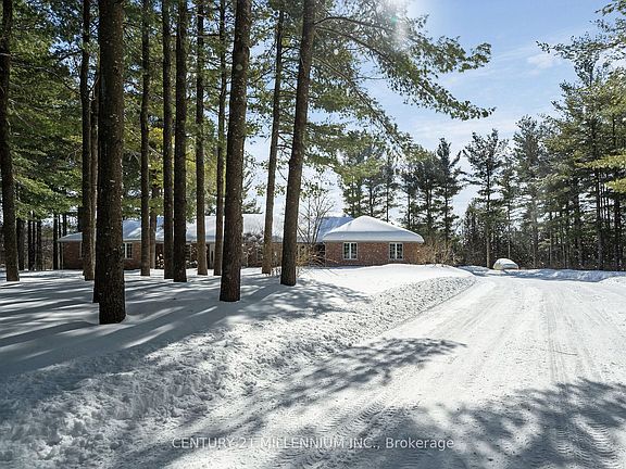 3rd image of 41 Pine Ridge Rd