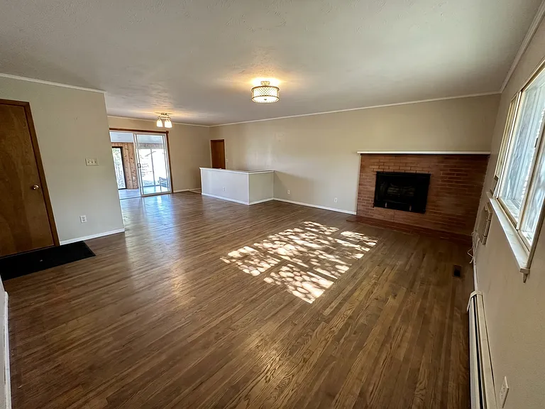 2310 Marlborough Rd — Photo 8