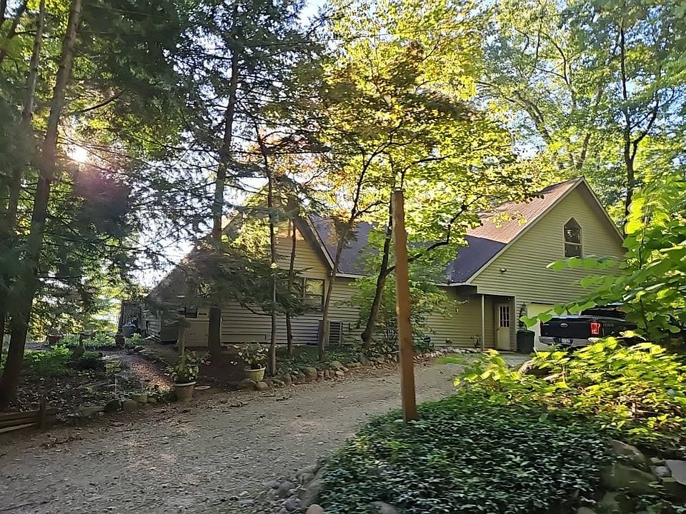 1st image of 2050 Crooked Lake Rd