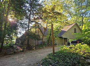 2050 Crooked Lake Rd, Chelsea, MI 48118