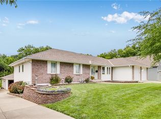 8104 Sterling Ave, Raytown, MO 64138