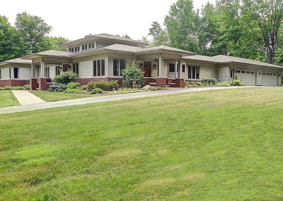 1st image of 9960 Rosewood Dr