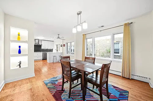 2545 W Lunt Ave #1 Photo 1
