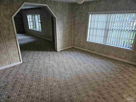 4th image of 1400 Croquet Dr