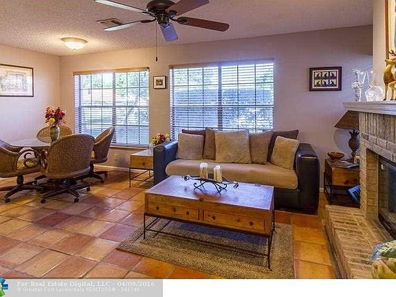 4th image of 10878 Cypress Glen Dr #10878