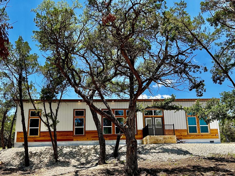 1st image of 1319 Oak Mdws