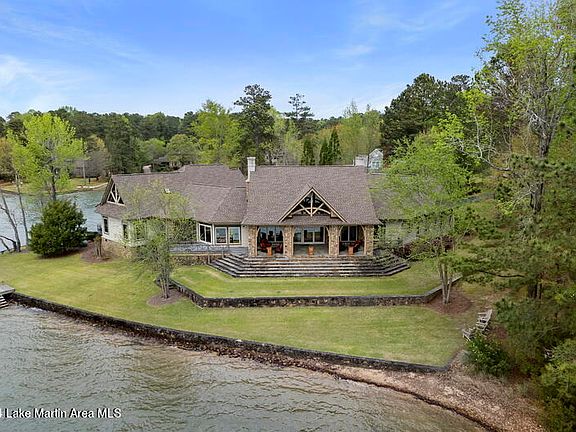 2nd image of 238 Willow Dr