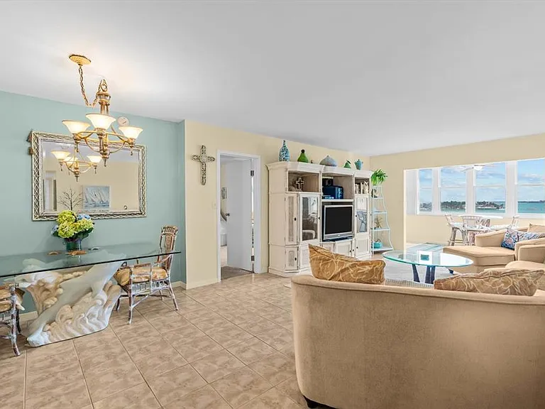 5108 Brittany Dr S #607 — Photo 12