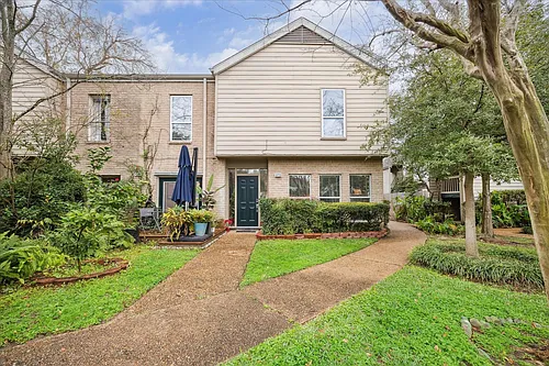 2100 Tanglewilde St #373 Photo 1