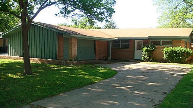 1st image of 2951 Satsuma Dr