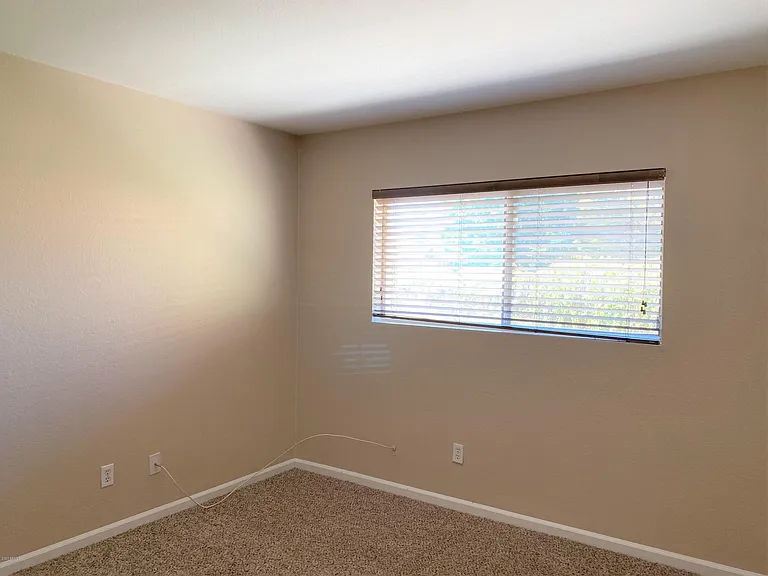 4601 W Northview Ave — Photo 9