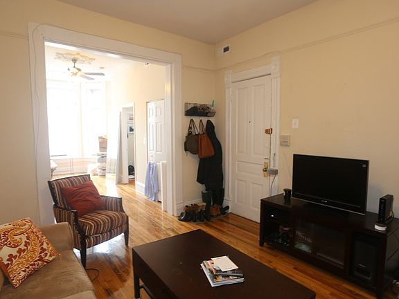 5th image of 2137 N Sheffield Ave #3