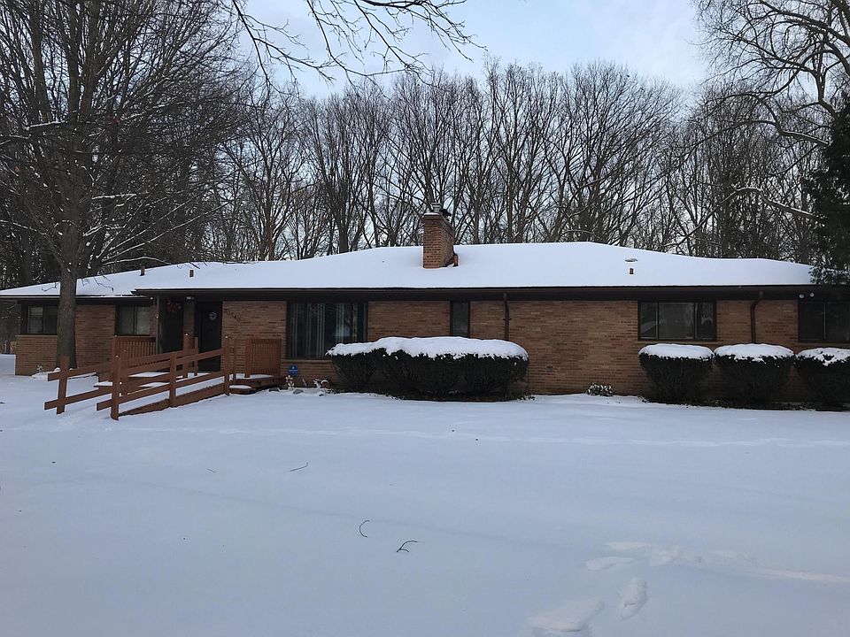 1st image of 30540 Longcrest St