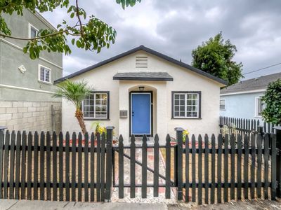 184 E Woodbury Rd, Altadena, CA, 91001