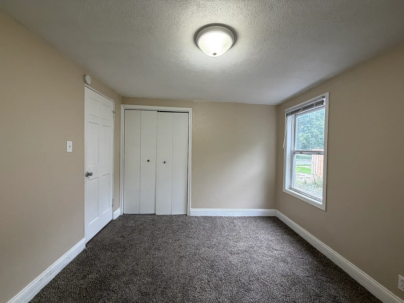 2 bed, 1008 sqft, $1,000 — Photo 4