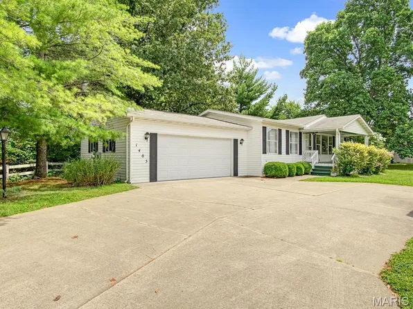 1405 Ida Ct, Belleville, IL 62223