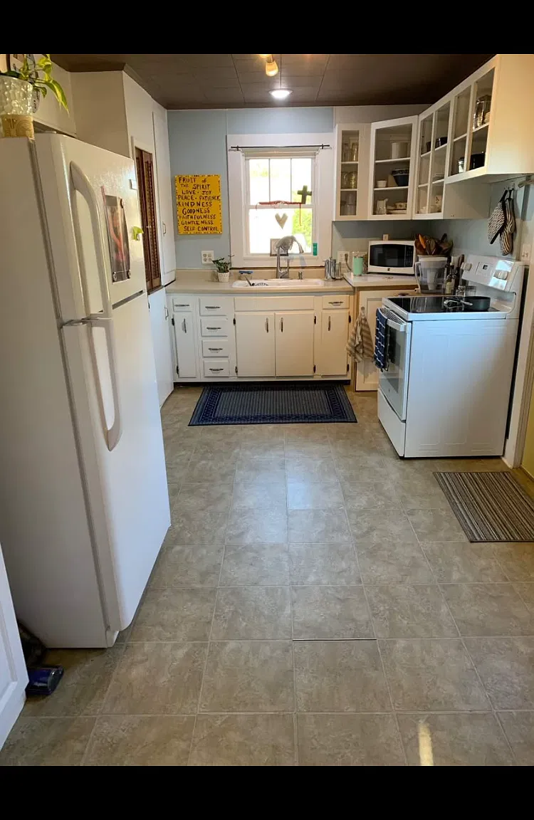 1 bed, 860 sqft, $1,400 — Photo 3