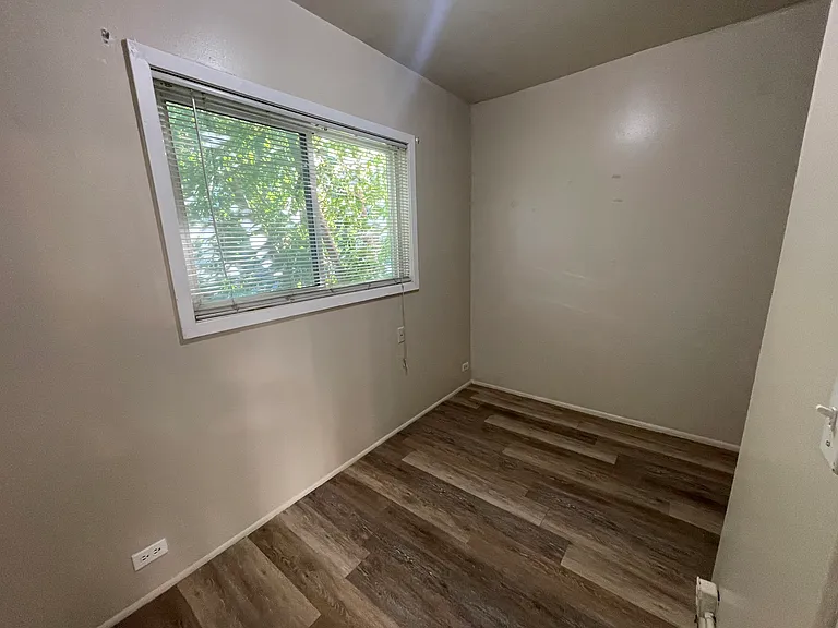 825 15th Ave SE — Photo 11