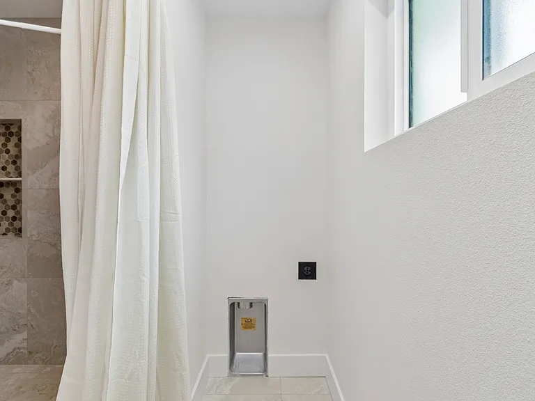 550 Milwaukee Ave #550 — Photo 37
