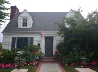 4620 SW Holgate St, Seattle, WA 98116