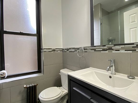 3rd image of 330 Lewis Ave #1B