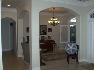 1895 Lakeside Dr, Redding, CA 96001