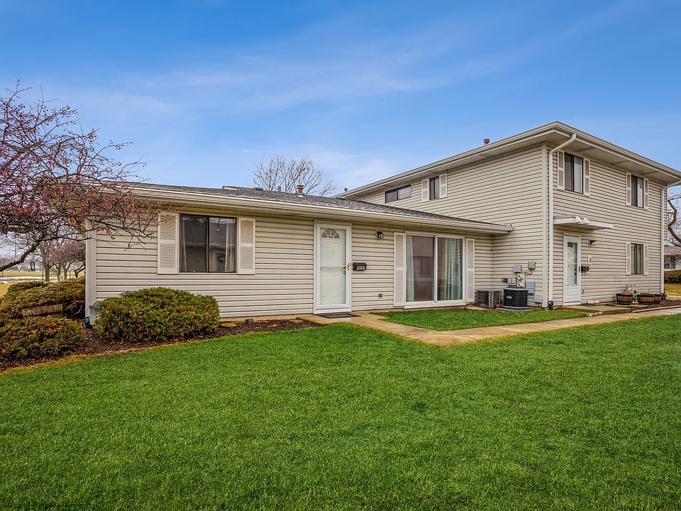 1st image of 925 Shattuck Ln #925