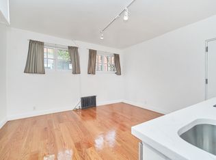 224 W 13th St #1F, New York, NY 10011