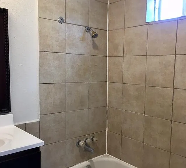 1042 W Lynwood Ave #2 — Photo 12