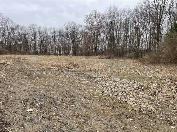 110 Roper Ln, Butler, PA 16001