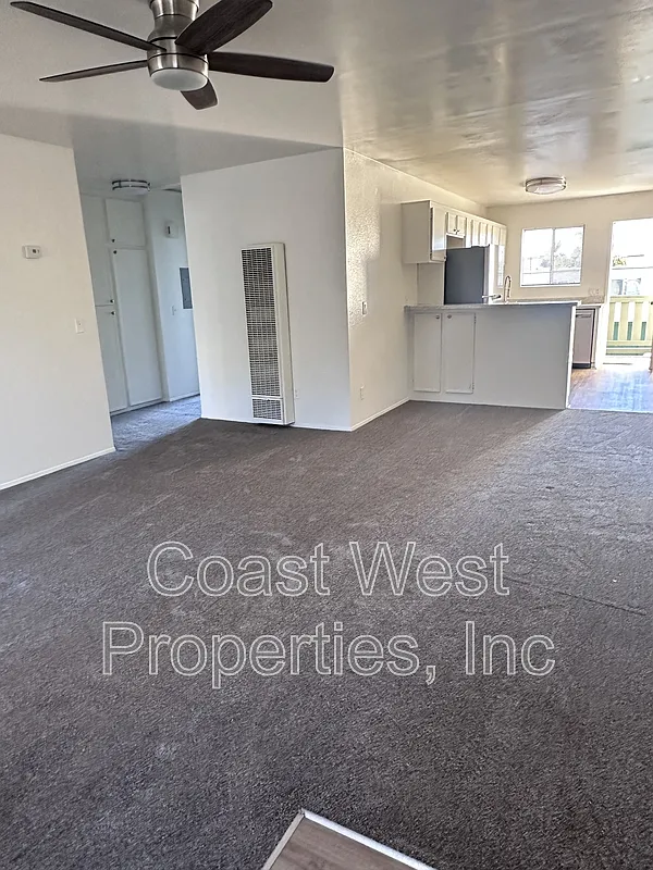 2 bed, 2.0 bath, 900 sqft, $2,850 — Photo 3