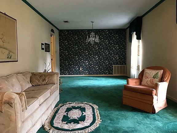 2nd image of 325 Southwalk Pl