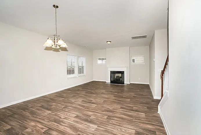 142 Jeremiah Rd — Photo 4