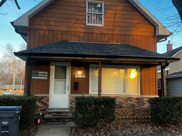 2400 S 3rd St, Burlington, IA 52601