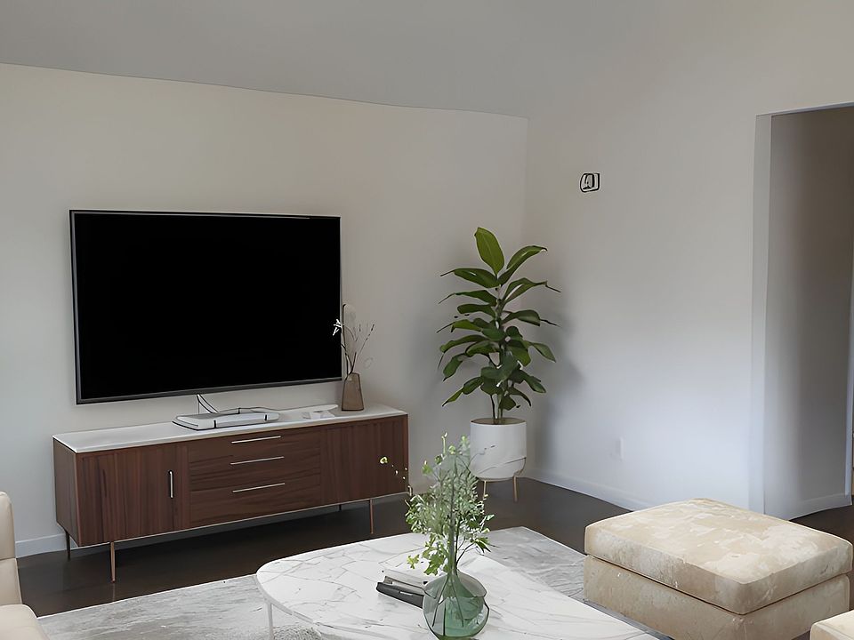 Living room (staged for Illustrative purposes)