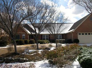 8945 Dexter Rd, Cordova, TN 38016