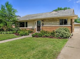 8627 N Oleander Ave, Niles, IL 60714