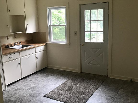 3rd image of 66 Fairview Ave
