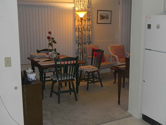 5th image of 2429 Ecuadorian Way APT 55