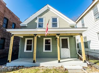 130 George St, Green Island, NY 12183
