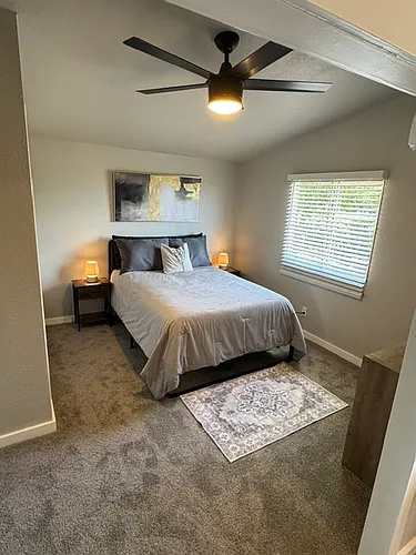 3860 E Mission Ln #2 Photo 1