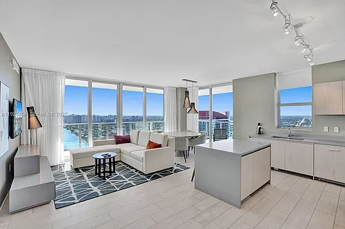 4010 S Ocean Dr Photo 1