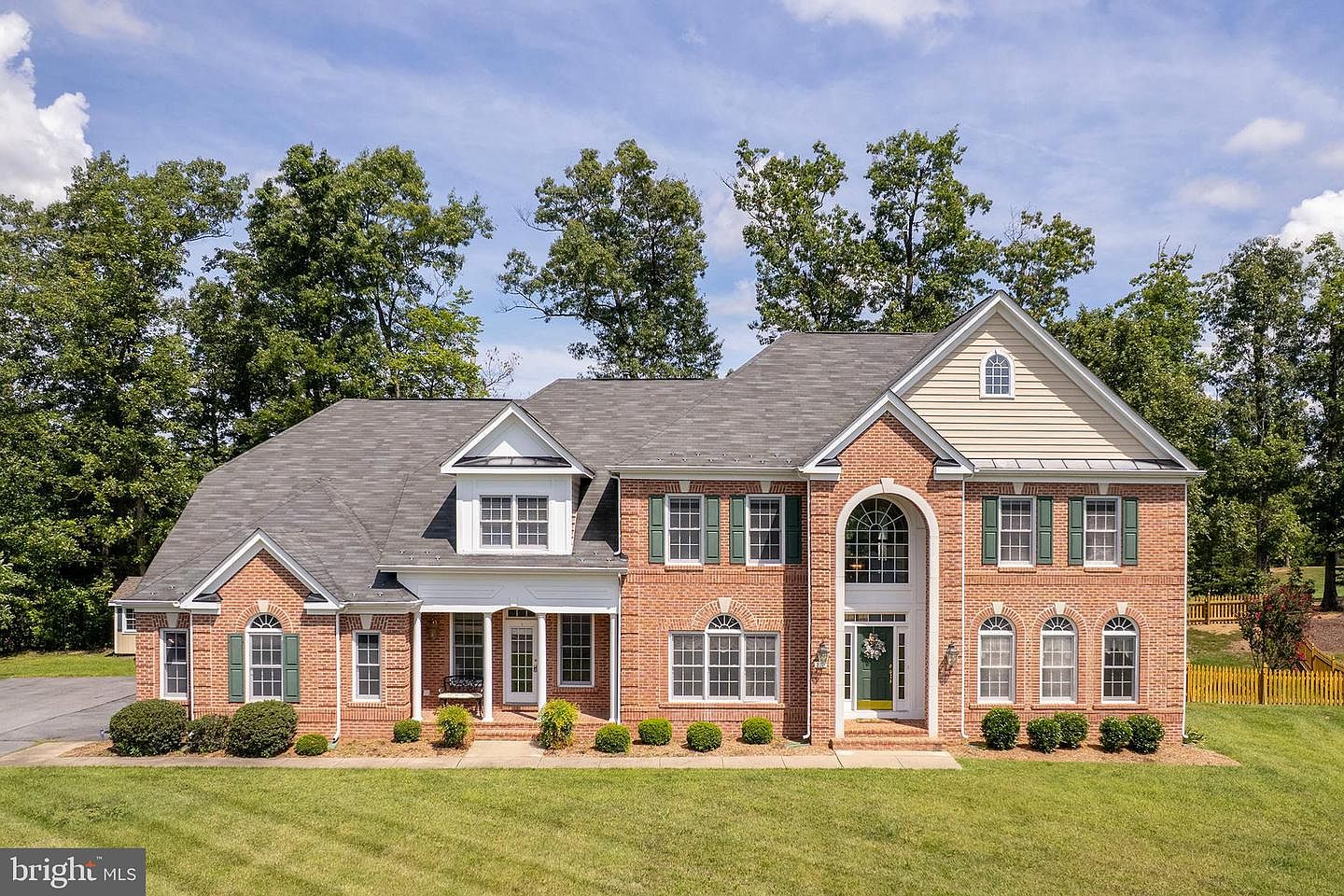 100 Sand Bunker Ct — Blue Ridge Shadows Resort