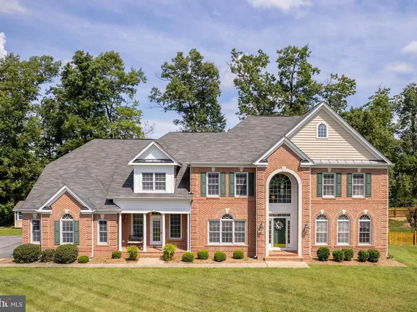 100 Sand Bunker Ct, Front Royal, VA 22630