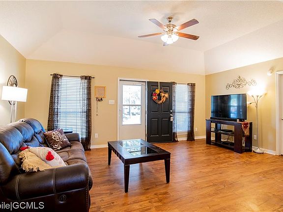 2nd image of 6970 Gray Oaks Dr